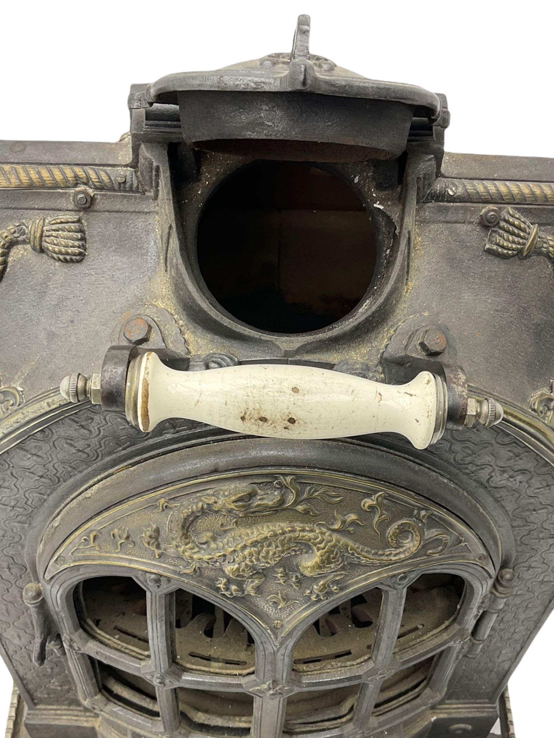 Early 20th century French La Salamandre cast iron stove