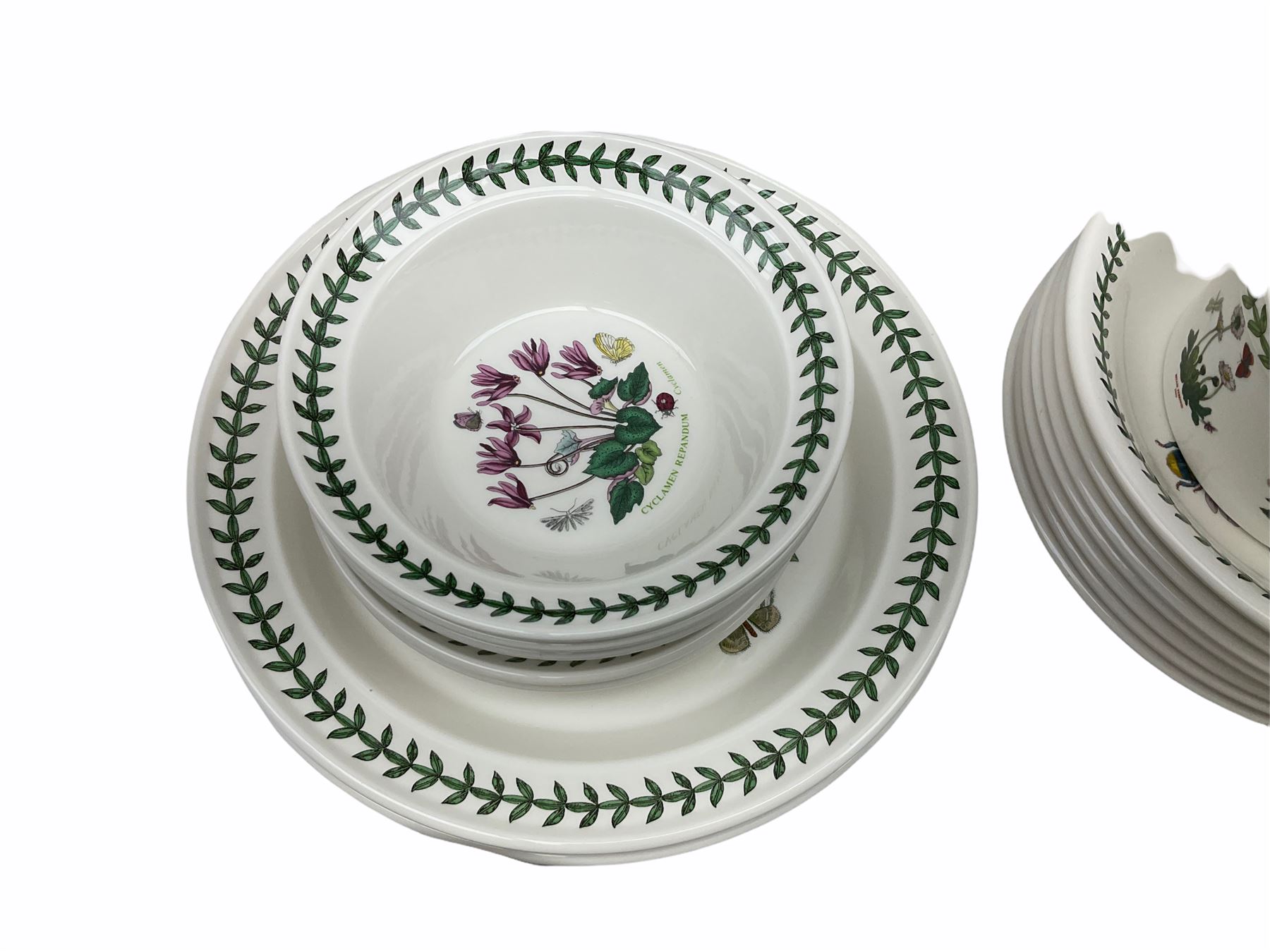 Portmeirion Botanical Garden tea and dinner wears, to include three