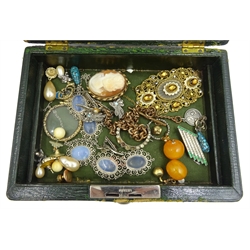 Early 20th century jewellery box, containing Victorian and later jewellery including 17ct gold stone set flower brooch and red pendant, 18ct gold amethyst circular brooch, stone set pinchbeck seal fobs, silver agate clover brooch, gold-plated chains, 9ct gold amber and pearl earrings, 9ct gold ring etc