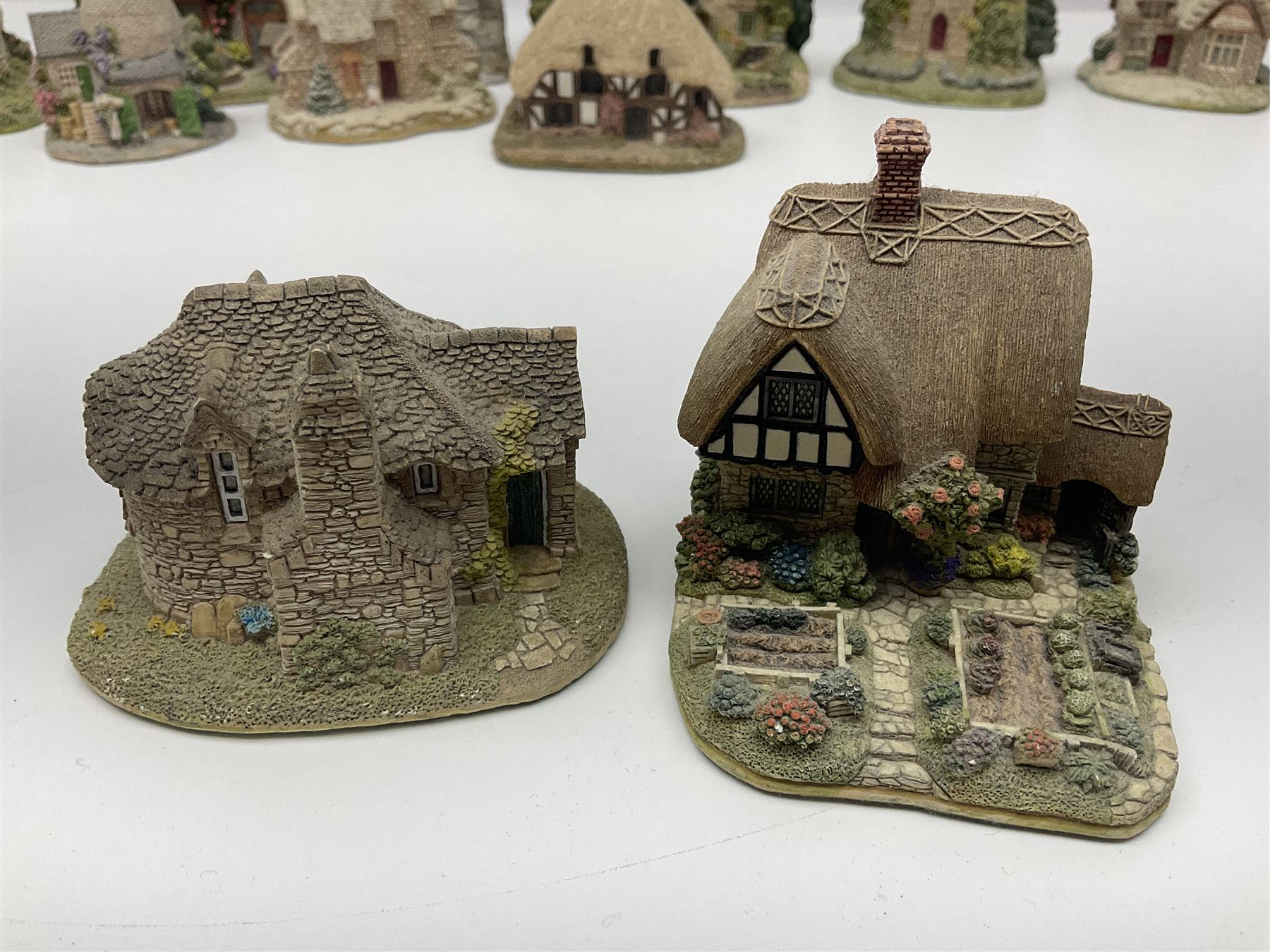 Thirty Lilliput lane, to include Hill Top, Bottle Oven, April Cottage, Thimble Cottage, Honeysuckle III, Gullivers Pantry etc