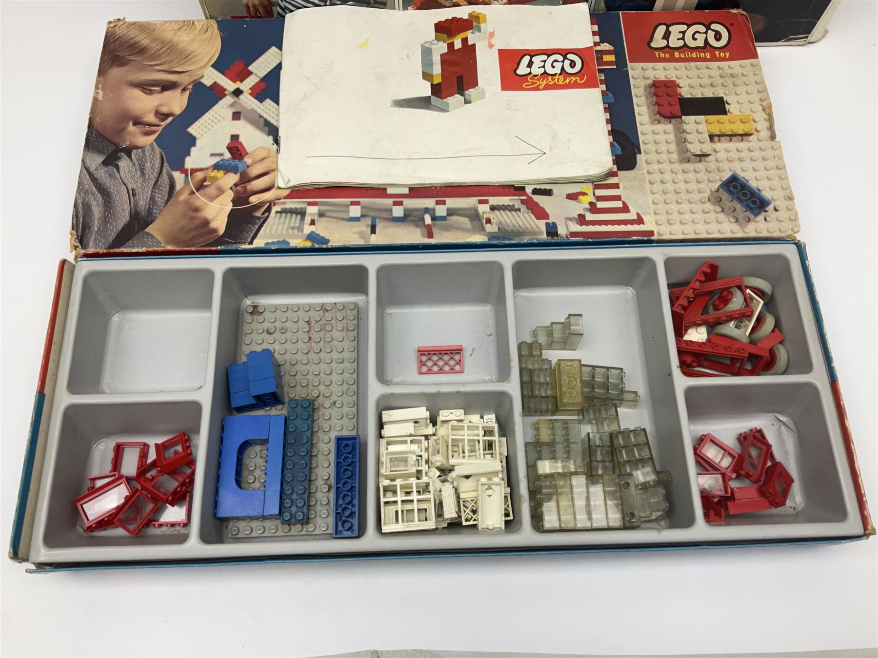 Lego six 1960s 70s boxes for set Nos.5 40 050 066 070 and 544 well stocked with assorted pieces 6 Toys Models