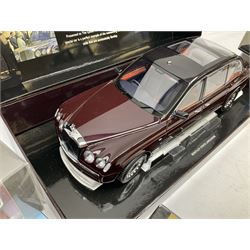 Minichamps 1:18th scale die-cast model of H.M. The Queen Bentley State Limousine in maroon with clear/black roof and grey interior, in display box with inner packaging and slip case, TSM Model 1962 Rolls-Royce Phantom V Sedanca de Ville and four other die-cast models by Oxford etc in display boxes (6)