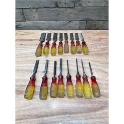 Set of seventeen Marples shamrock shatterproof handle chisel set - THIS LOT IS TO BE COLLECTED BY APPOINTMENT FROM DUGGLEBY STORAGE, GREAT HILL, EASTFIELD, SCARBOROUGH, YO11 3TX