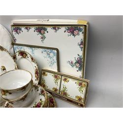 Royal Albert Old Country Roses pattern tea and part dinner service, to include teapot, two open sucriers, two jugs, thirteen cups and saucers, sixteen dessert plates, two cake plates, twelve dinner plates, sauce boat and saucer, etc (approx 114) 