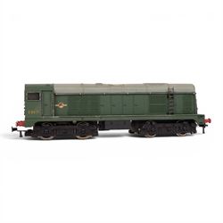 Three Hornby Dublo 00 gauge diesel electric locomotives in green, comprising no. 2231 0-6-0 Shunting Locomotive, no. 2230 1000 B.H.P and no. 2232 Co-co, all boxed