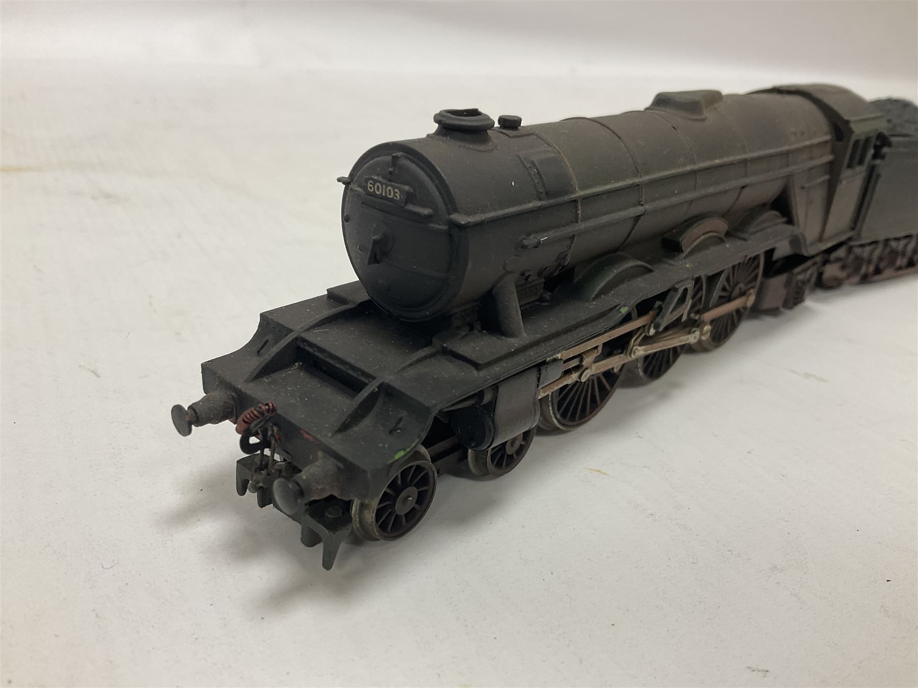 Hornby ‘00’ gauge - Class A3 4-6-2 weathered ‘Flying Scotsman’ locomotive no.60103; Patriot Class 5XP 4-6-2 ‘Caernarvon’ locomotive no.45515; Class 8P 4-6-2 ‘City of Chester’ locomotive no.46239; Saint Class 4-6-0 ‘Clevedon Court’ locomotive no.2937; all unboxed (4)