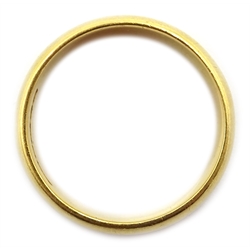  22ct gold wedding ring hallmarked, approx 5.8gm  