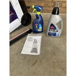 Bissell 18Z7-E CleanView Deep Clean carpet cleaner,