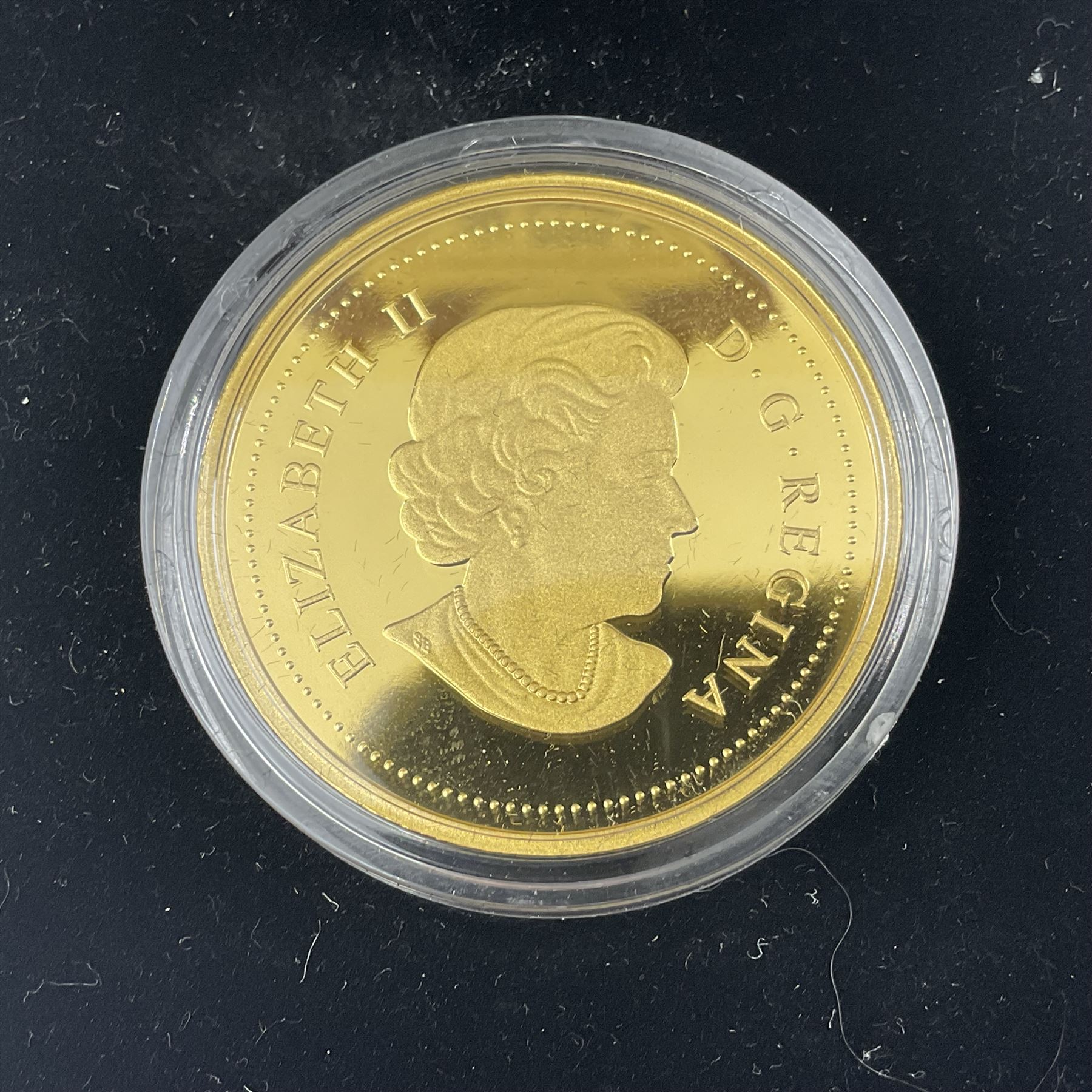 Royal Canadian mint 2014 'Royal Generations' two-hundred dollars fine gold coin, weight 31.16 grams, cased with certificate