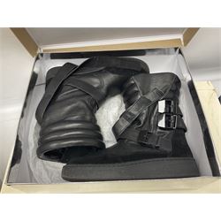 Collection of designer ladies shoes and boots, to include Donald J Pliner black court wedge, Stuart Weitzman over the knee stretch boots, Aquatalia Carmen boots, two pairs of Kurt Geiger ankle boots and Russel & Bromley Canterbury riding boots, various sizes, all in boxes (6)