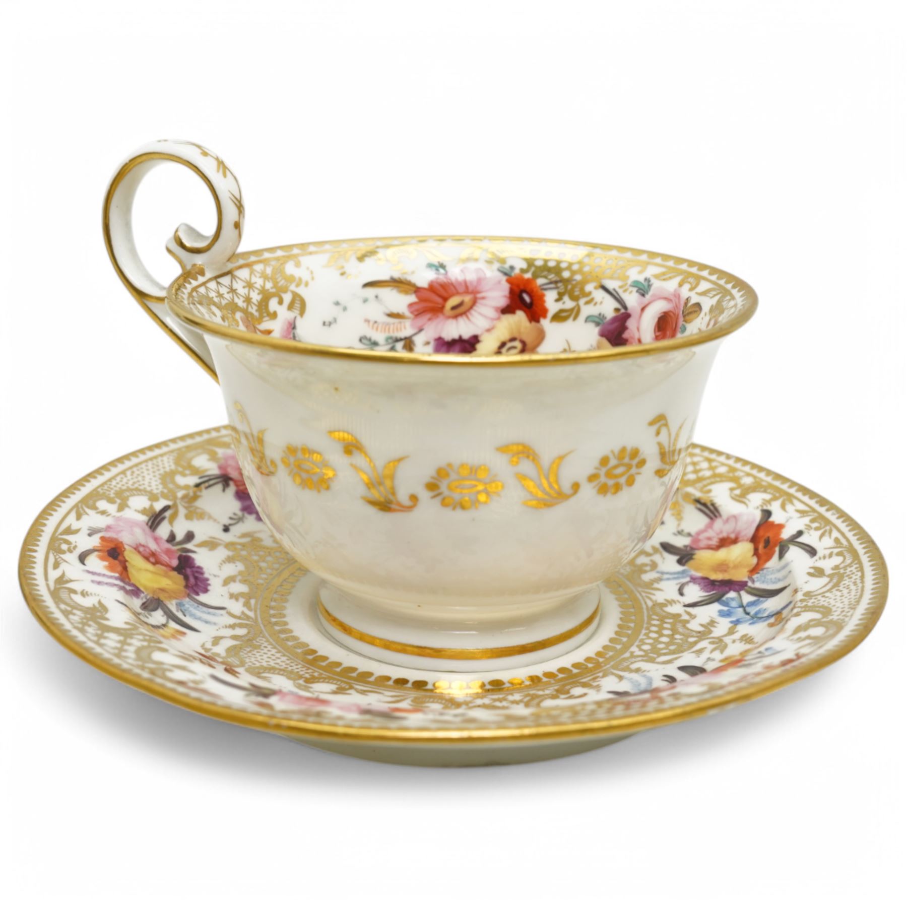 Coalport tea and coffee cups, pattern no. 830, decorated with sprays of flowers within gilt borders, comprising three teacups, four coffee cups and five saucers, with another matched teacup and saucer 