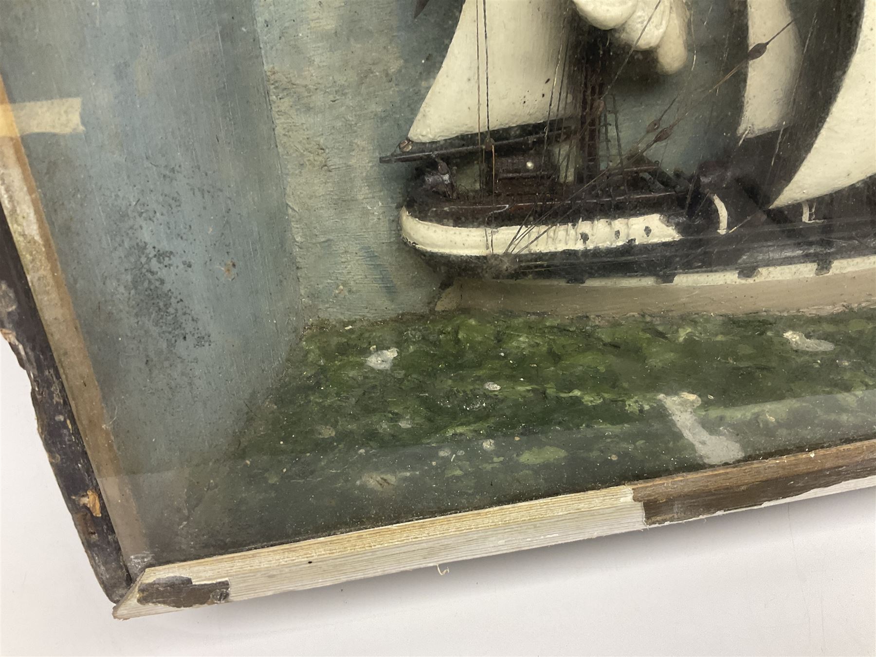 Ship Diorama, three-masted clipper at sea against a painted background, H52cm, L87cm