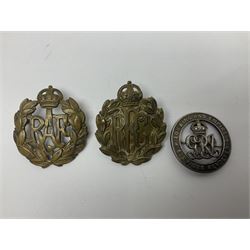 WWI J. Hudson & Co. Birmingham trench whistle dated 1916; WWI British War Medal awarded to 117363 Gnr. N.L. Wright R.A.; Services Rendered badge No.111643; RAF & RFC cap badges etc