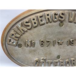 'Eriksbergs Verkstad, Goteborg, No 671, 1975' shipbuilding plaque from the tanker NOGA, H7cm, L41cm 