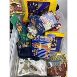 Quantity of Wallace and Gromit toys, accessories and memorabilia including soft toys, figurines, electronic ‘Talking Wallace’, car screen shades, and a quantity of Chicken Run Related merchandise, in three boxes
