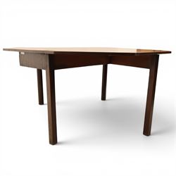 Mahogany octagonal drop lead dining table, on square supports, extends to 149cm