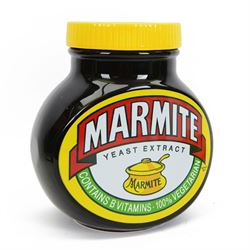 Large Wade advertising ceramic Marmite biscuit jar, H26cm x W25cm 
