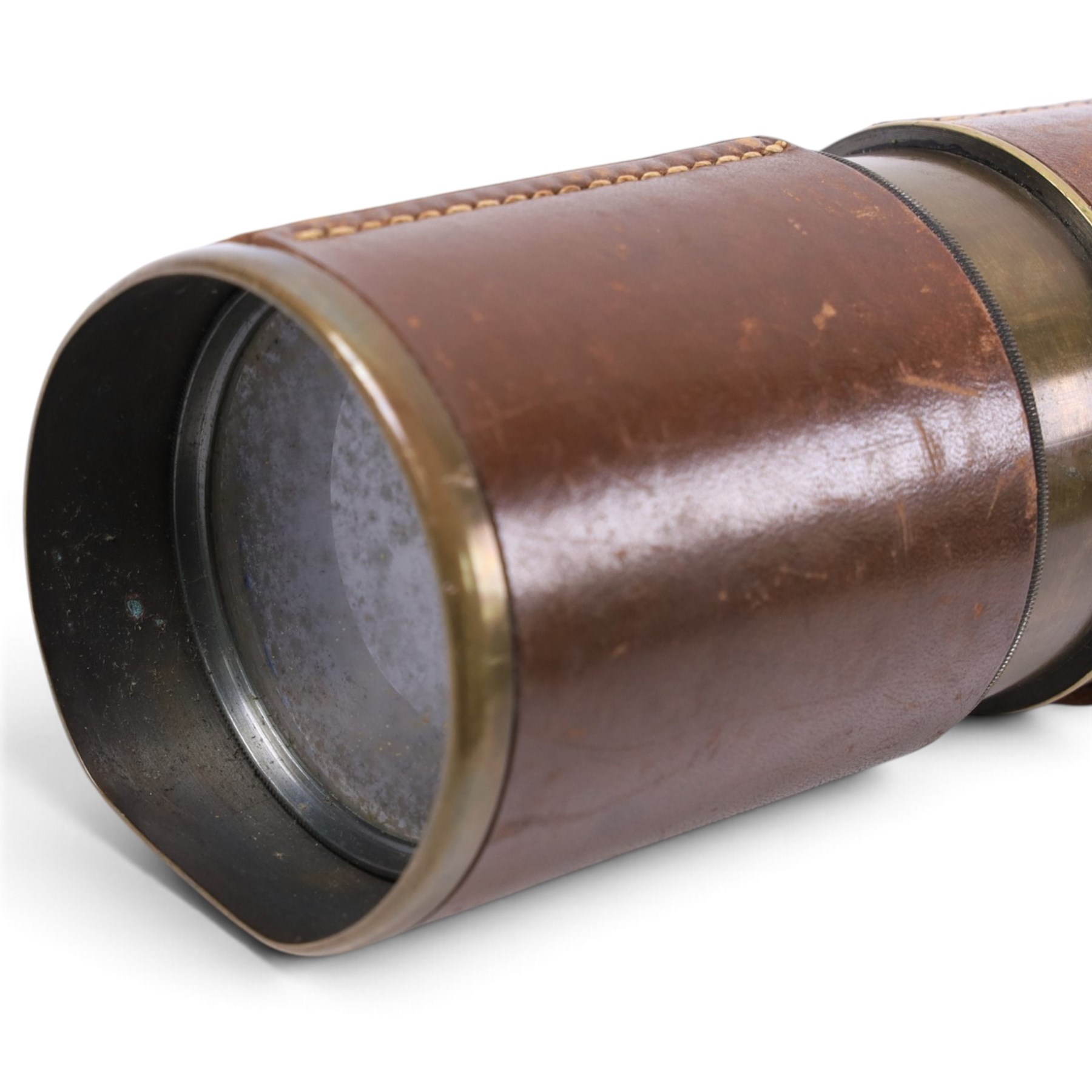 Early 20th century leather-bound three draw brass telescope by Broadhurst Clarkson & Co, 63 Farringdon Road London, full length L77cm