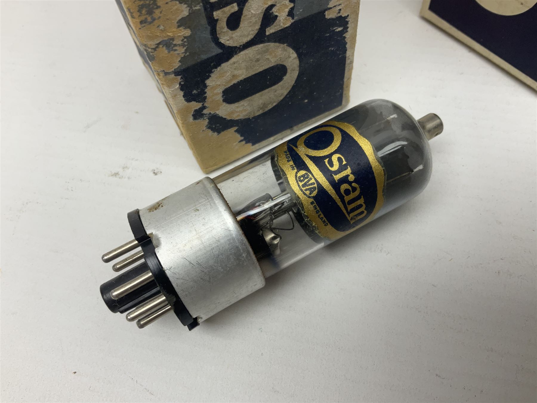 Five Osram thermionic radio valves/vacuum tubes, comprising MU14, MHD4 7PIN MET, VMPG4, DH63 and W61M, all in original boxes