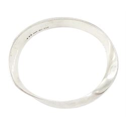 Georg Jensen silver Mobius bangle, No. 206, designed by Vivianna Torun Bulow-Hube, boxed