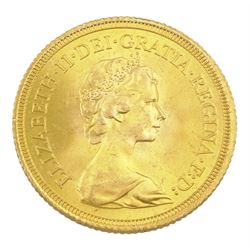 Queen Elizabeth II 1974 gold full sovereign coin 