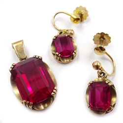  9ct gold red stone pendant and pair matching ear-rings  