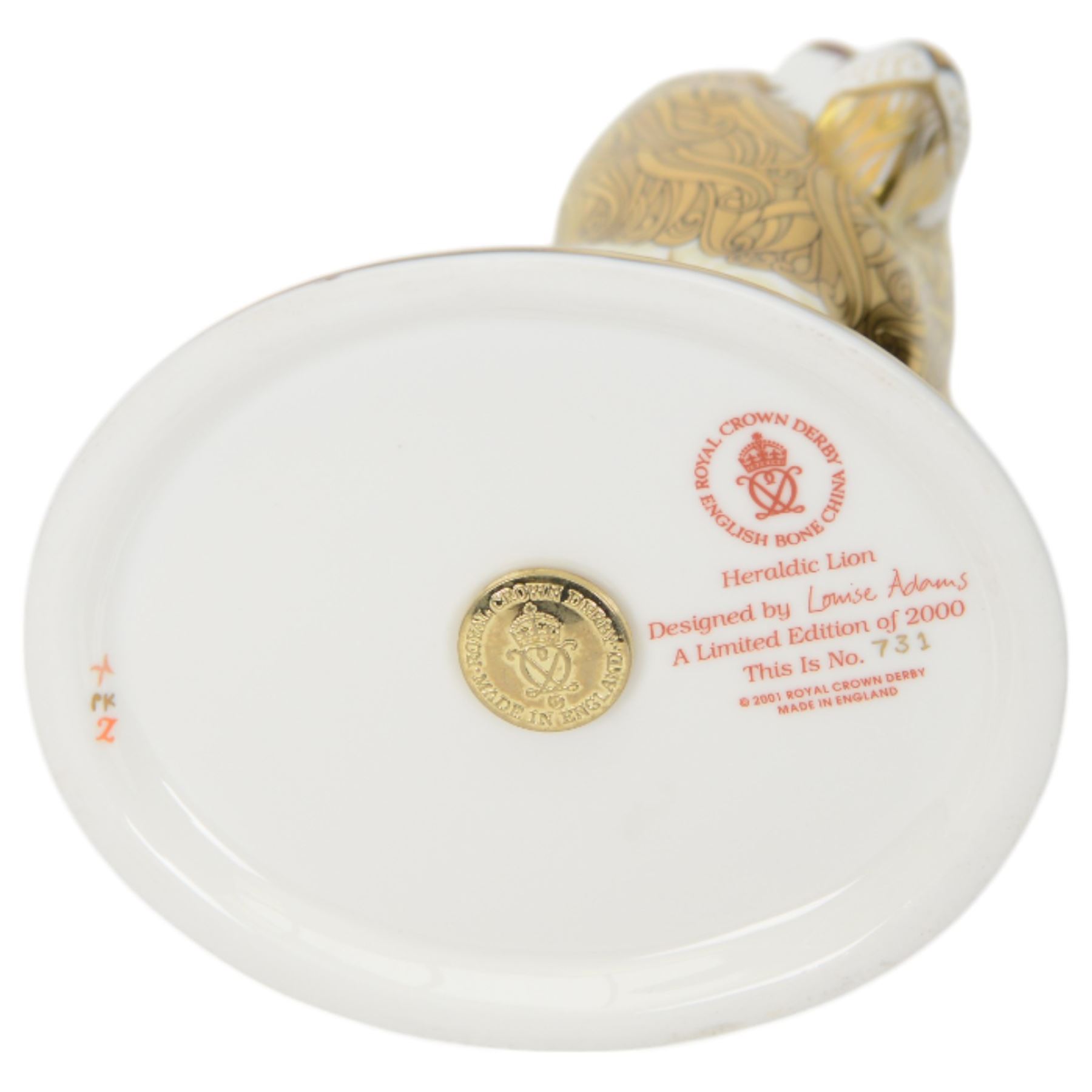 Limited Edition Royal Crown Derby Heraldic Lion paperweight, no. 731/2000, with gold stopper, boxed