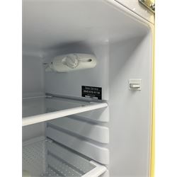 Swan retro fridge freezer 