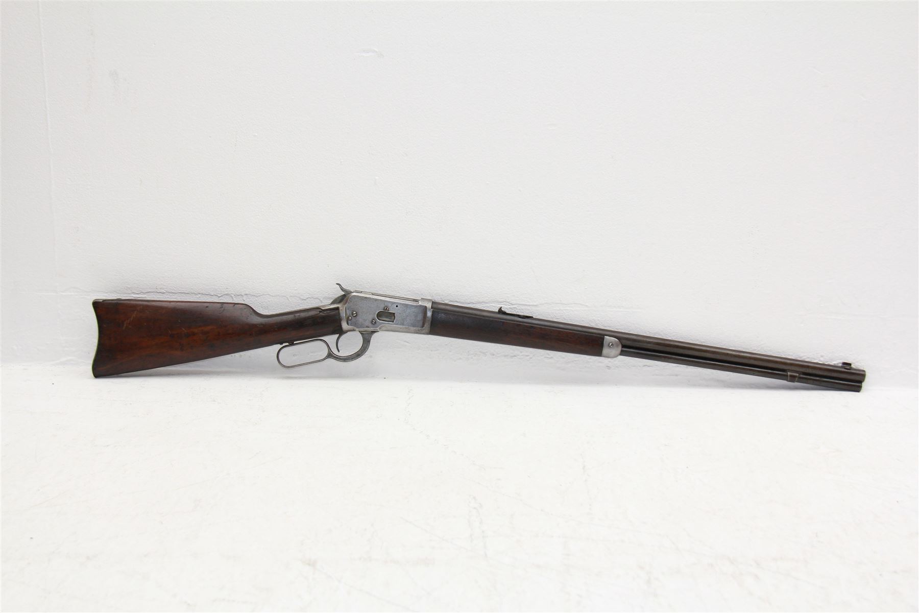 SECTION 1 FIREARMS CERTIFICATE REQUIRED - Winchester Model 1892 32/20 saddle carbine, with 61cm (24