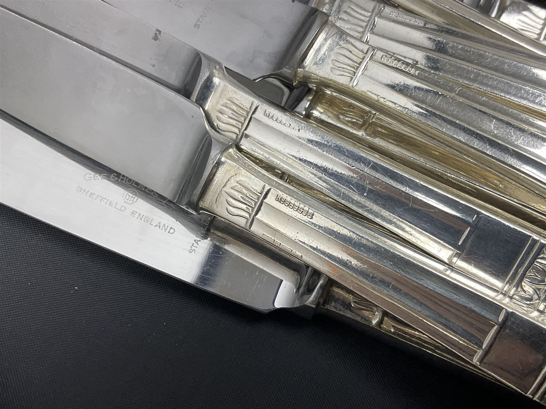 Gee & Holmes Ltd Elizabethan pattern part canteen of silver plated cutlery, stamped GH Heritage Plate