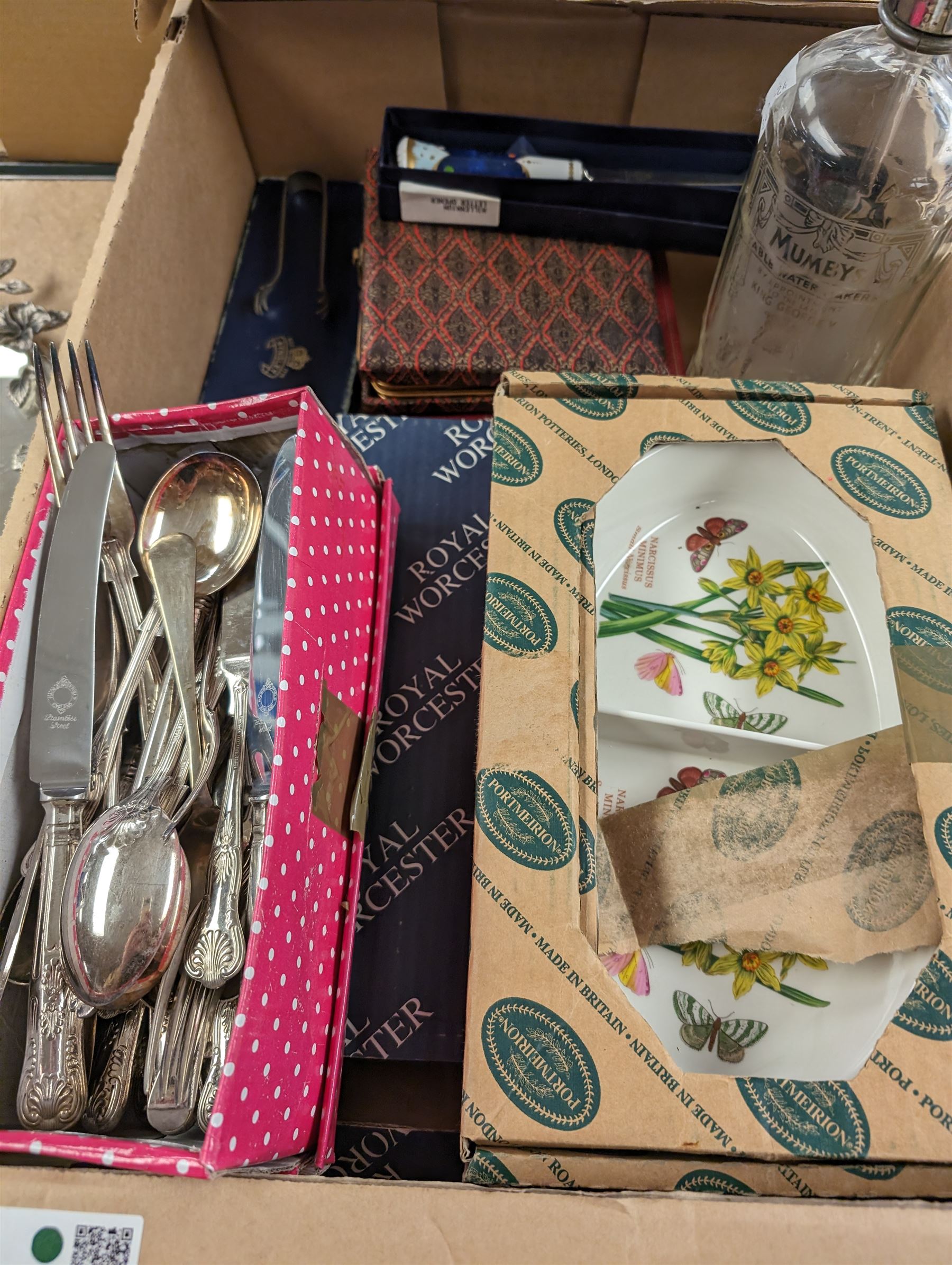 Portmeirion Botanic Garden serving dish, Royal Worcester serving dish, collection of silver plated Kings Pattern cutlery, one silver teaspoon, Mumbys soda bottle, floral mirror, etc