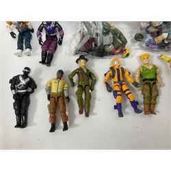 Group of twenty nine G.I.Joe 1980s mini figures, along with further unassociated miniature figures and accessories 