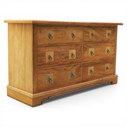 Barker & Stonehouse - 'Flagstone' chest of drawers, rectangular top made of solid mango wo...