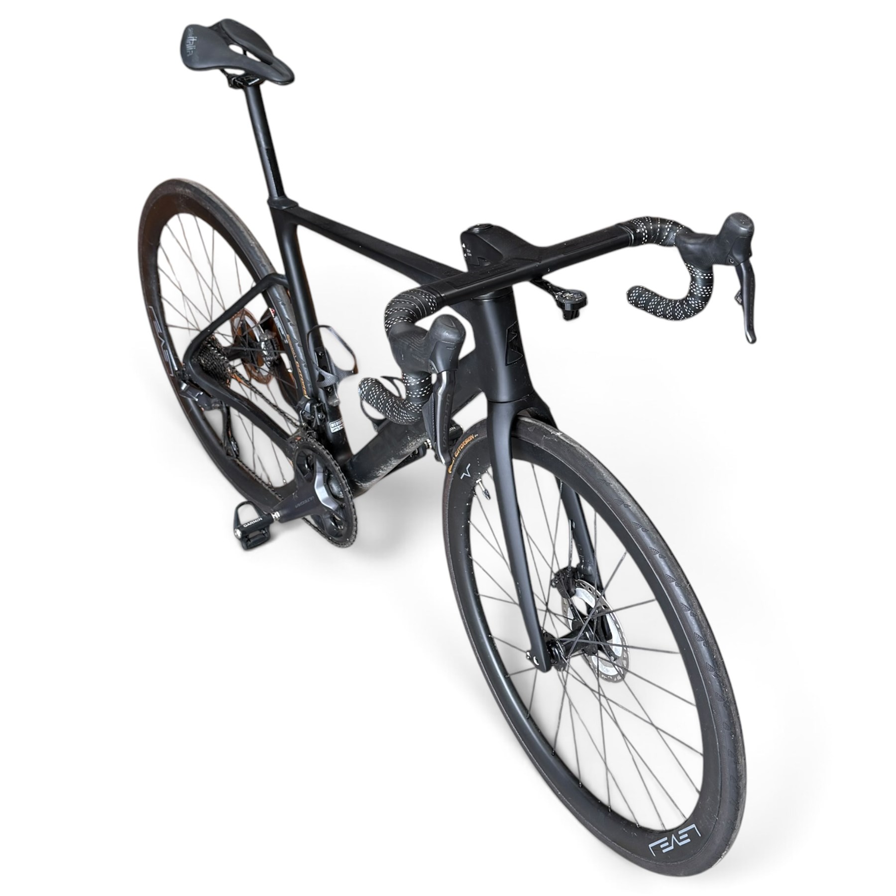 Ribble - Endurance SLR carbon bicycle, electronic gears, Garmin rally pedals, continental tyres, Shimano brakes, 2x12-speed, medium
