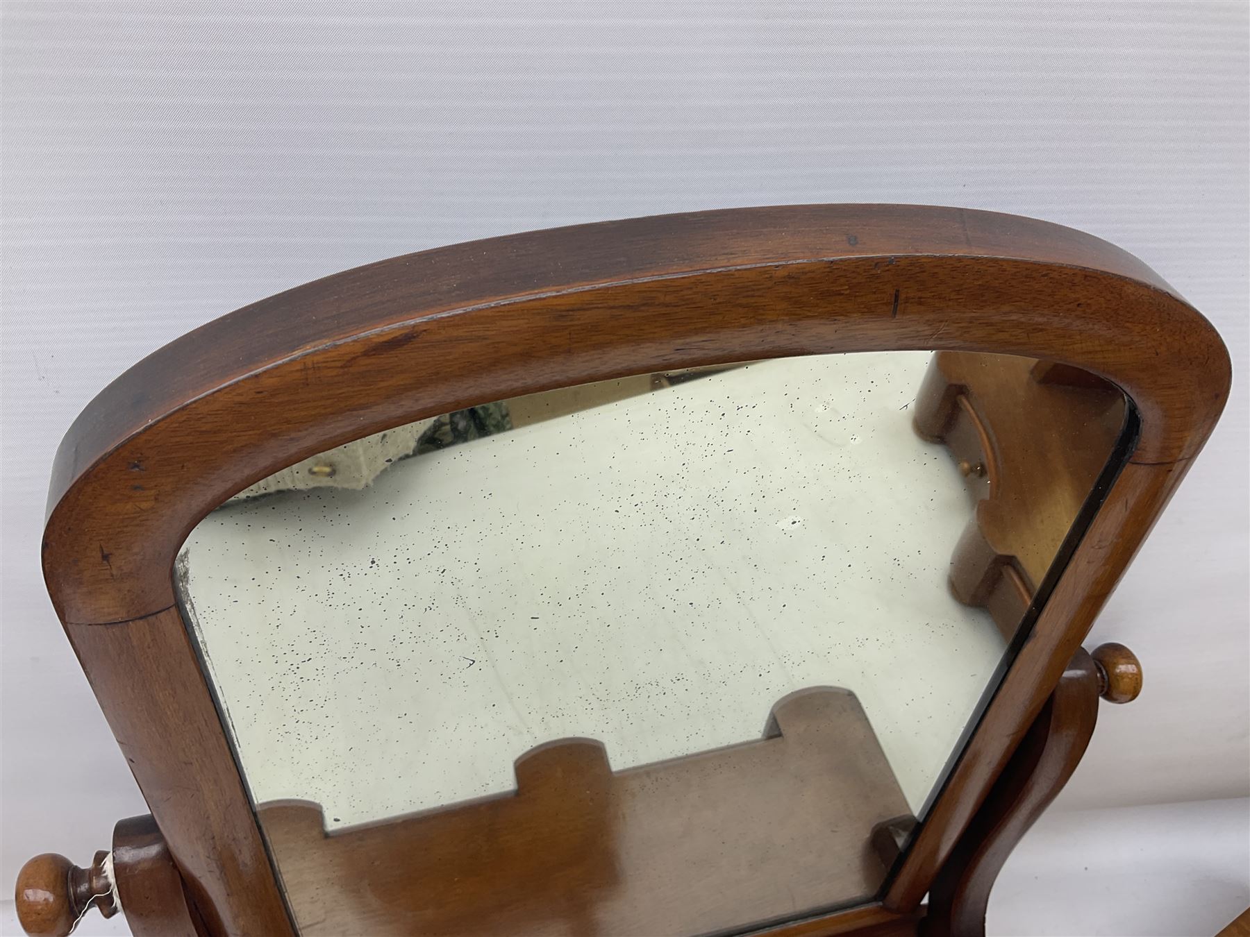 Two Victorian dressing table mirrors, tallest H58cm
