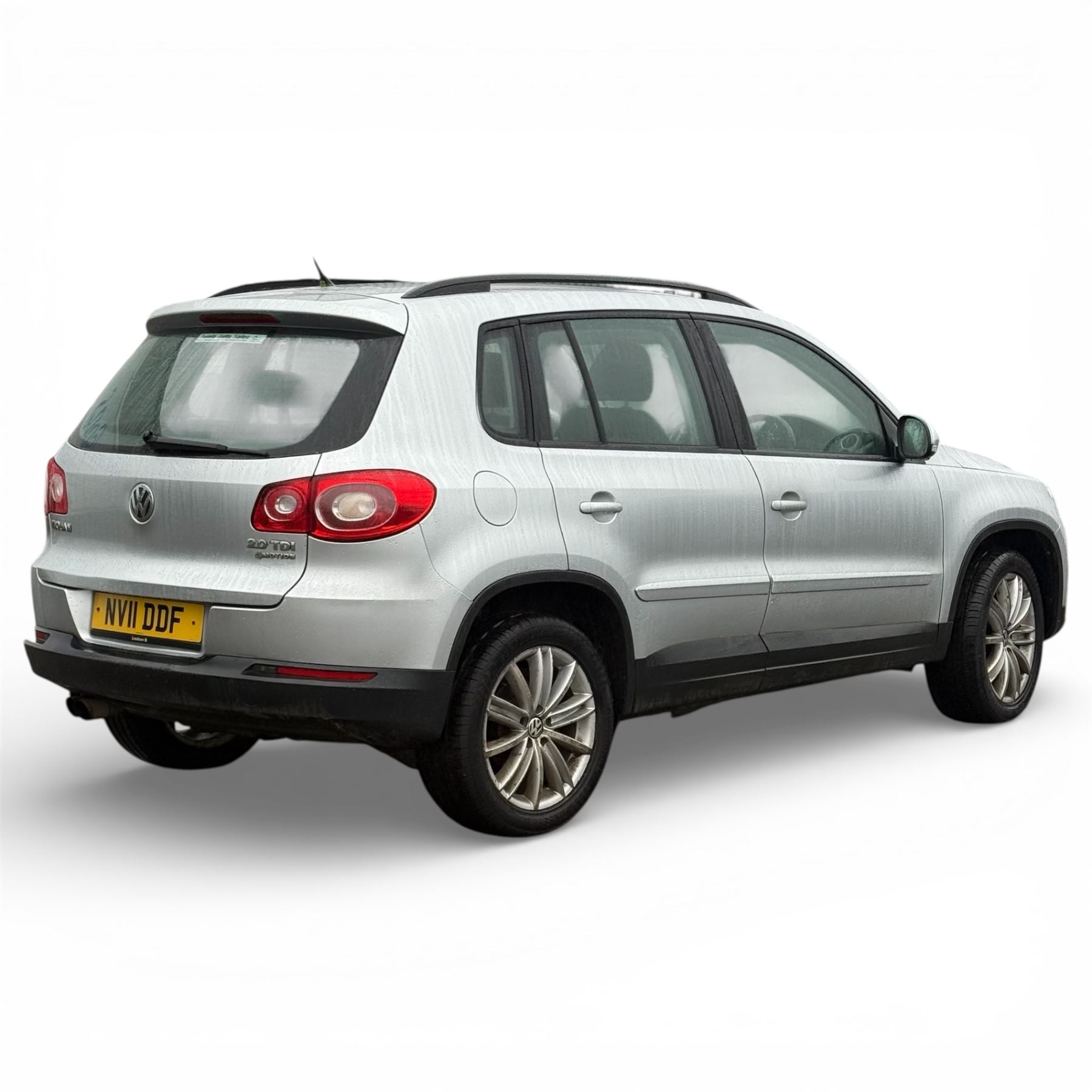 VW Tiguan, 2 Litre diesel, Automatic, 2011, Silver, MOT till 06/09/2026, 120,000 Miles (NV11 DDF)