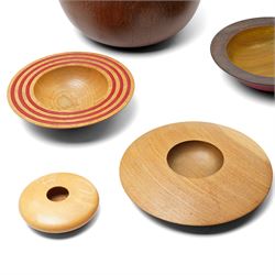 Phil Stevenson (Welsh Contemporary): 'Harry's Vase', eckie timber vase signed to base H22cm; together with various other turned wood examples, including a Hayley Smith (Cardiff 1965-) example, and others (8)