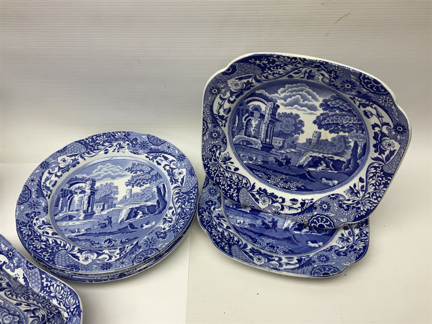 Copeland Spode Italian pattern dinner wares, including two tureens and covers, four serving dishes, six dinner plates, four side plates etc, all with blue printed marks beneath