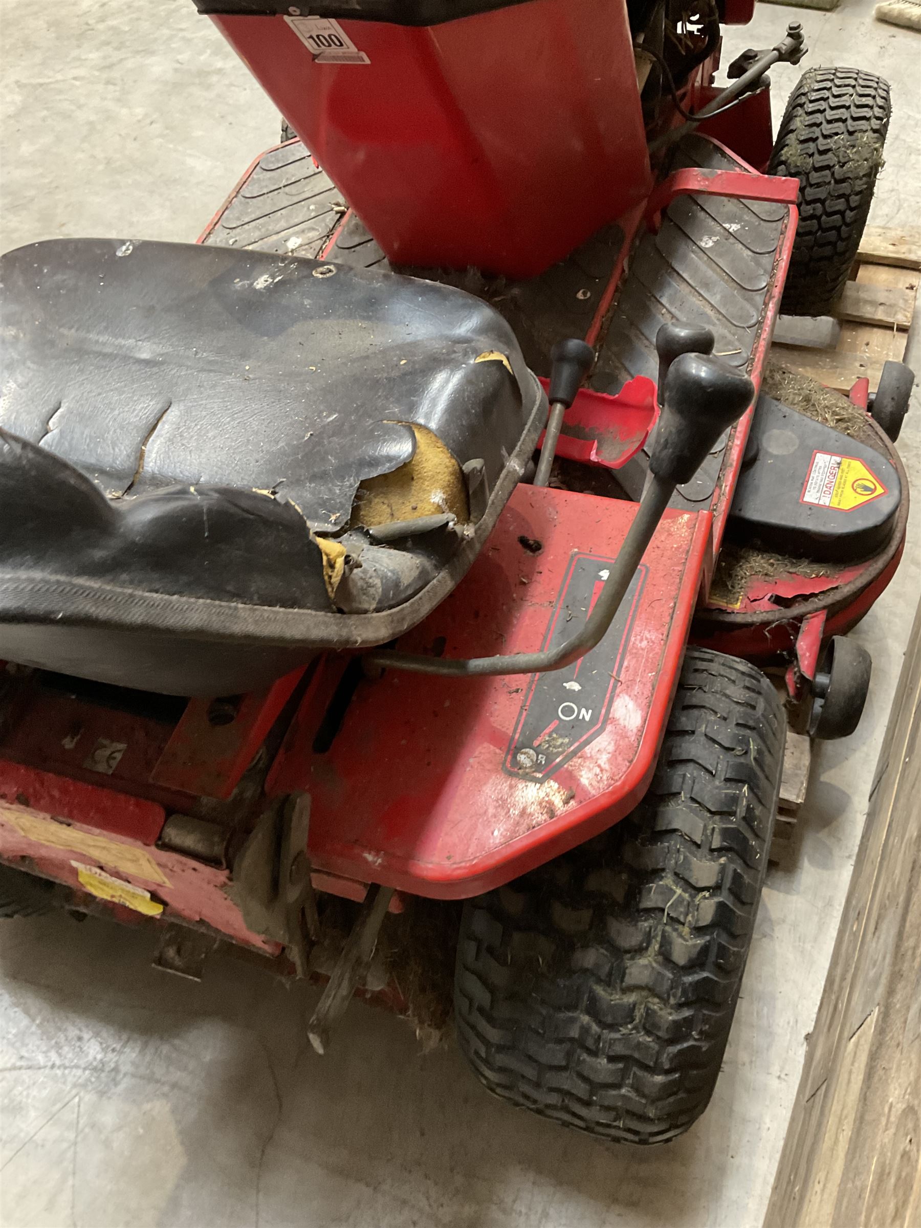 Countax K18 Twin ride on lawnmower 42” cut, with trailer and attachment 