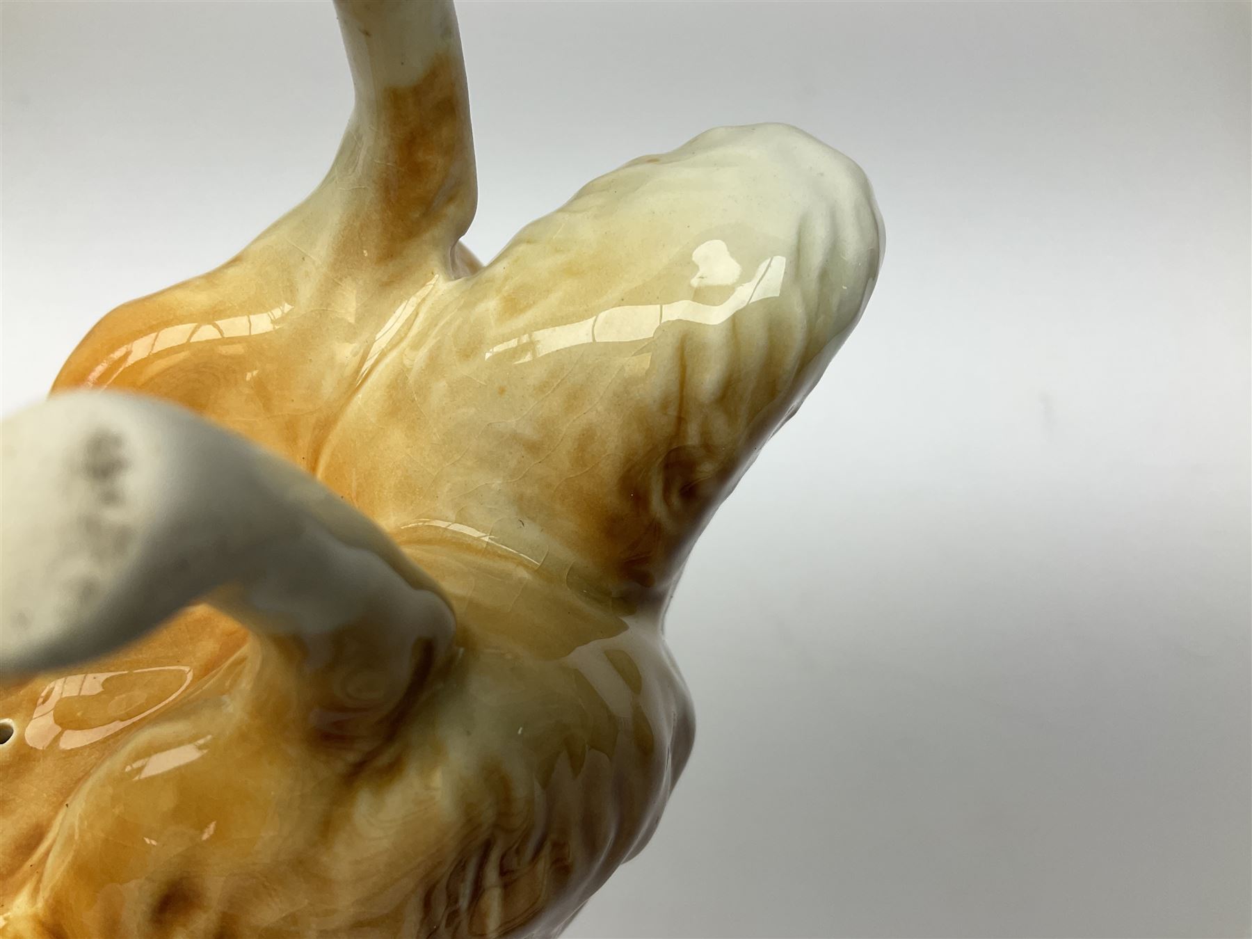 Beswick figures to include, english setter 'Bayldone Baronet', model no 973, collie, model no 1791, sheepdog, model no 1792, black labrador, model no 1548, Irish red setter, model no 966, Connoisseur Beagle on a wooden plinth 1933B, frog in cream matt, model no 368, etc 