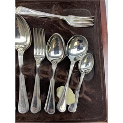 A cased canteen of silver plated cutlery for six place settings. 