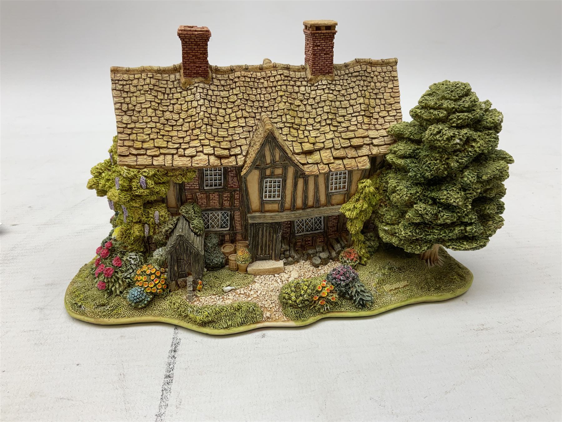 Lilliput Lane 'Bowbeams' The British Collection model, boxed with deeds