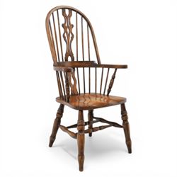 Late 20th century elm and beech high back Windsor armchair, the arched hoop back with pier...