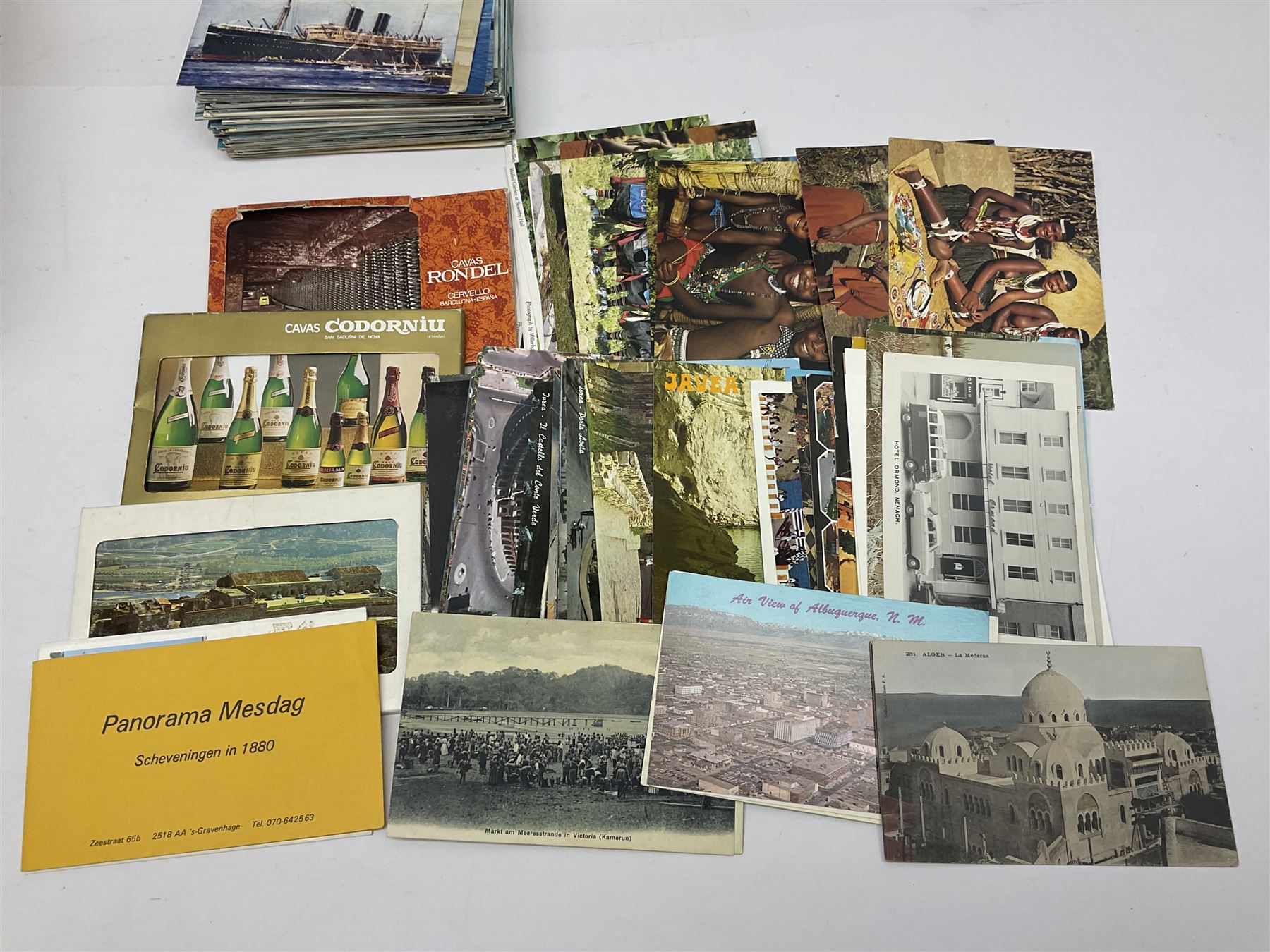 Edwardian and later postcards including shipping, greetings, British topography, Yorkshire and Lincolnshire with some real photographic, novelty pull-out, actresses etc