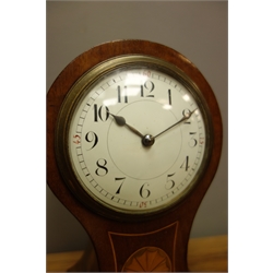  Edwardian mahogany balloon mantel clock, inlaid with fan motif, boxwood stringing, turned brass feet, H21.5cm  