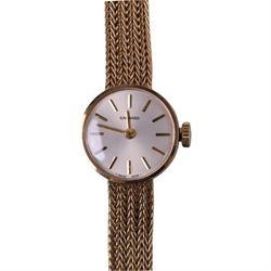 Garrard ladies 9ct gold manual wind presentation wristwatch, on integral 9ct gold bracelet, hallmarked