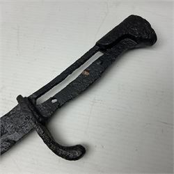 WWI Prussian S98 bayonet with 52cm fullered steel blade dated 1906 to pipeback and marked Solingen to ricasso, regimentally stamped to cross guard 56.R.11.2. for 56 Infanterie Regiment, 11 Kompanie, Waffe 2, L65cm overall; and another in battlefield relic condition (2)