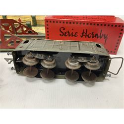 ‘0’ gauge - six boxed Hornby Hachette coaches comprising three Saloon Cars and three Dining Cars in original boxes; three loose ‘SNCF’ cars; three crossings, two Hornby/Meccano railway stations, one bridge and a water tank; two further Mettoy Railways ‘Railway Bridge’ in original boxes (17)
