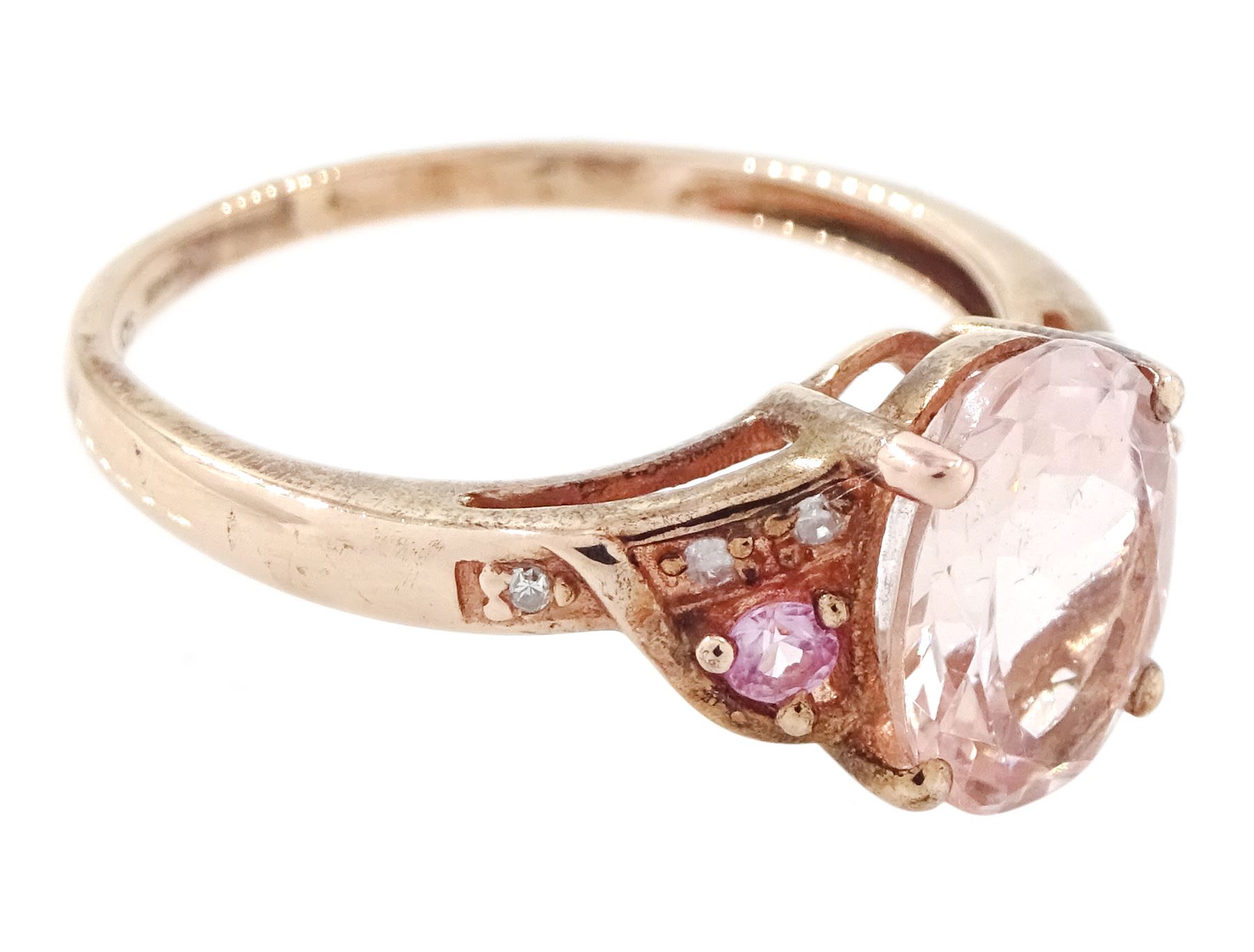 9ct rose gold morganite, pink sapphire and diamond ring, single oval cut morganite, with diamond and pink sapphire set shoulders, hallmarked