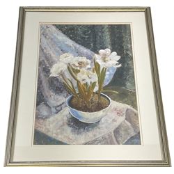 English School (20th century): Still Life White Flowers, oil on canvas unsigned 55cm x 36cm